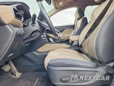 Zdjęcie 7 z 13 samochodu: 2019 HYUNDAI SANTA FE SEL PLUS 2.4L VIN:5NMS3CAD5KH042234 - miniatura