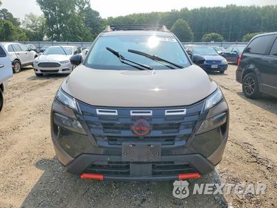 Piąte zdjęcie samochodu w środku: 2025 NISSAN ROGUE ROCK CREEK VIN:5N1BT3BB3SC787412 - miniatura