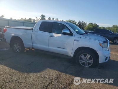 Czwarte zdjęcie samochodu z boku: 2010 TOYOTA TUNDRA DOUBLE CAB LIMITED VIN:5TFBY5F16AX124121 - miniatura
