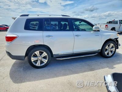 Trzecie zdjęcie samochodu z tyłu: 2013 TOYOTA HIGHLANDER LIMITED VIN:5TDYK3EH4DS118455 - miniatura