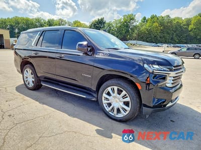 Czwarte zdjęcie samochodu z boku: 2022 CHEVROLET TAHOE K1500 HIGH COUNTRY VIN:1GNSKTKL8NR324867 - miniatura