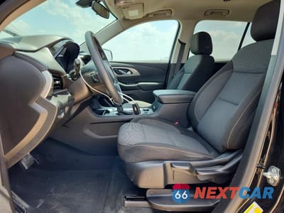 Zdjęcie 7 z 12 samochodu: 2021 CHEVROLET TRAVERSE LS VIN:1GNERFKW3MJ109883 - miniatura