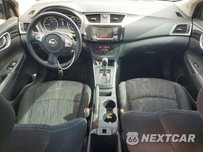 Zdjęcie 8 z 12 samochodu: 2018 NISSAN SENTRA SV VIN:3N1AB7AP1JL659246 - miniatura