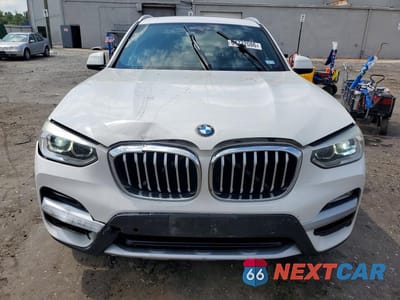 Piąte zdjęcie samochodu w środku: 2018 BMW X3 XDRIVE30I VIN:5UXTR9C54JLC72650 - miniatura
