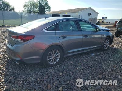 Trzecie zdjęcie samochodu z tyłu: 2018 HYUNDAI SONATA SE VIN:5NPE24AF6JH710521 - miniatura