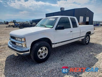 1997 CHEVROLET GMT-400 K1500 1GCEK19M0VE196169 - główne zdjęcie licytacji z USA - miniatura