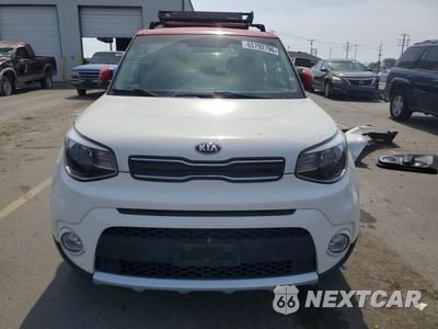 Piąte zdjęcie samochodu w środku: 2017 KIA SOUL VIN:KNDJP3A5XH7436790 - miniatura