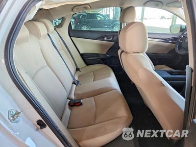 Zdjęcie 10 z 13 samochodu: 2019 HONDA CIVIC LX VIN:19XFC2F61KE046827 - miniatura
