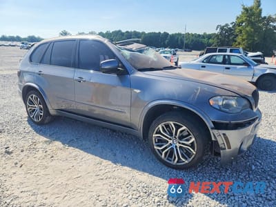 Czwarte zdjęcie samochodu z boku: 2012 BMW X5 XDRIVE50I VIN:5UXZV8C52CL425610 - miniatura