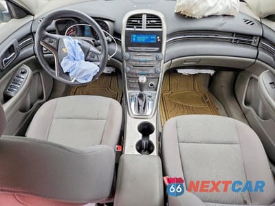 Zdjęcie 8 z 12 samochodu: 2013 CHEVROLET MALIBU LS VIN:1G11B5SA6DF157996 - miniatura