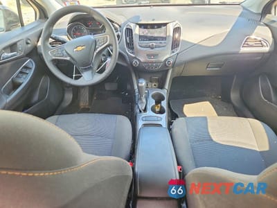 Zdjęcie 8 z 12 samochodu: 2019 CHEVROLET CRUZE LS VIN:3G1BC6SM0KS536051 - miniatura