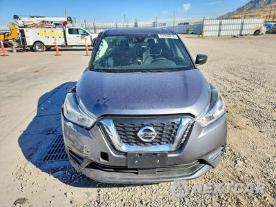 Piąte zdjęcie samochodu w środku: 2020 NISSAN KICKS S VIN:3N1CP5BV3LL507144 - miniatura