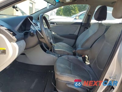 Zdjęcie 7 z 12 samochodu: 2017 HYUNDAI ACCENT SE VIN:KMHCT4AE8HU172816 - miniatura