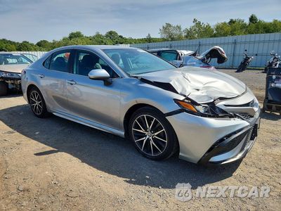 Czwarte zdjęcie samochodu z boku: 2021 TOYOTA CAMRY SE VIN:4T1G11AK4MU524330 - miniatura