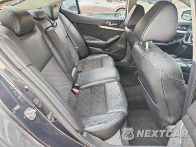 Zdjęcie 10 z 12 samochodu: 2016 NISSAN MAXIMA 3.5 SR VIN:1N4AA6AP4GC414803 - miniatura
