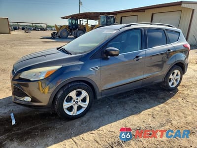 2015 FORD ESCAPE SE 1FMCU9GX4FUA54004 - główne zdjęcie licytacji z USA - miniatura