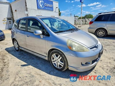 Czwarte zdjęcie samochodu z boku: 2008 HONDA FIT SPORT VIN:JHMGD386X8S044602 - miniatura