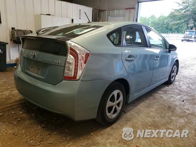 Trzecie zdjęcie samochodu z tyłu: 2013 TOYOTA PRIUS THREE VIN:JTDKN3DU1D5663580 - miniatura