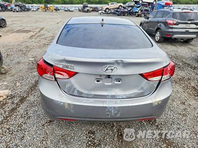 Zdjęcie 6 z 12 samochodu: 2013 HYUNDAI ELANTRA GLS VIN:KMHDH4AE4DU940887 - miniatura