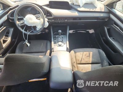 Zdjęcie 8 z 12 samochodu: 2020 MAZDA 3 VIN:3MZBPABL7LM136738 - miniatura