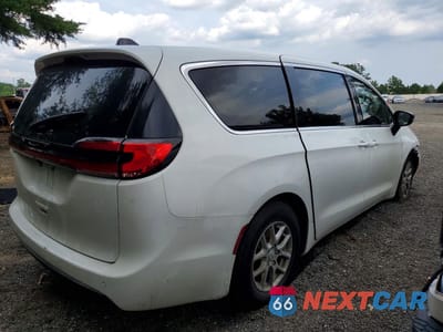 Trzecie zdjęcie samochodu z tyłu: 2026 CHRYSLER PACIFICA SELECT VIN:2C4RC1BG9TR188946 - miniatura