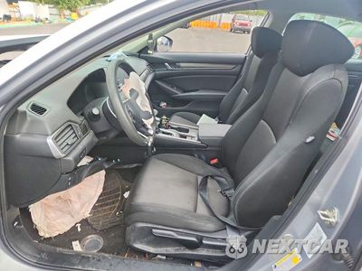 Zdjęcie 7 z 12 samochodu: 2019 HONDA ACCORD LX VIN:1HGCV1F11KA061196 - miniatura
