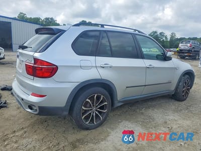 Trzecie zdjęcie samochodu z tyłu: 2013 BMW X5 XDRIVE35I VIN:5UXZV4C59D0B01570 - miniatura