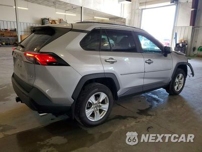 Trzecie zdjęcie samochodu z tyłu: 2020 TOYOTA RAV4 XLE VIN:2T3P1RFV0LC084390 - miniatura