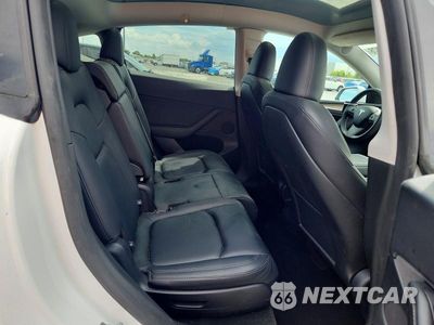 Zdjęcie 10 z 12 samochodu: 2023 TESLA MODEL Y VIN:7SAYGAEE1PF780520 - miniatura