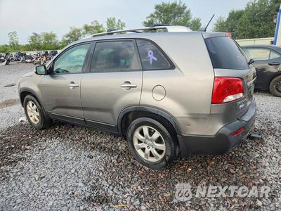 Drugie zdjęcie samochodu z przodu: 2013 KIA SORENTO LX VIN:5XYKT4A60DG417533 - miniatura