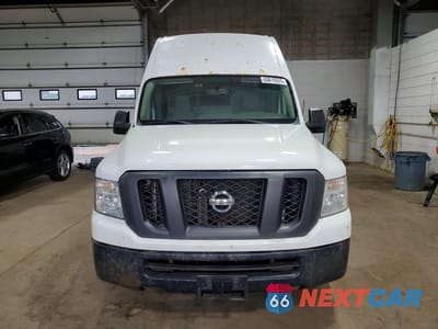 Piąte zdjęcie samochodu w środku: 2015 NISSAN NV 2500 VIN:1N6BF0LX3FN801174 - miniatura