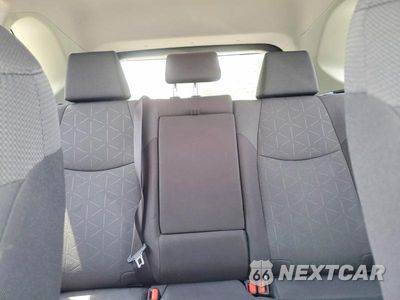 Zdjęcie 10 z 13 samochodu: 2019 TOYOTA RAV4 XLE VIN:JTMP1RFV9KD010556 - miniatura