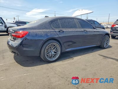 Trzecie zdjęcie samochodu z tyłu: 2019 BMW 740 I VIN:WBA7E2C53KB217193 - miniatura
