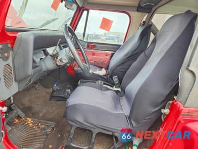 Zdjęcie 7 z 12 samochodu: 1991 JEEP WRANGLER / YJ RENEGADE VIN:2J4FY69S6MJ117046 - miniatura