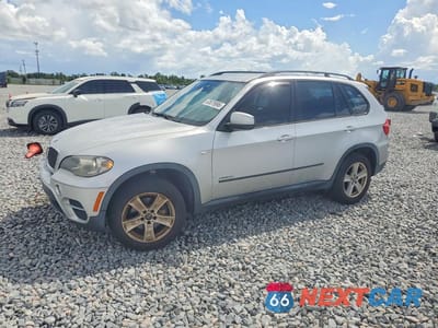2013 BMW X5 XDRIVE35I 5UXZV4C56D0B01381 - główne zdjęcie licytacji z USA - miniatura