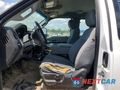 Zdjęcie 7 z 12 samochodu: 2013 FORD F250 SUPER DUTY VIN:1FT7X2B64DEB57272 - miniatura