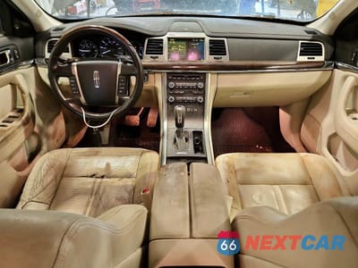 Zdjęcie 8 z 12 samochodu: 2010 LINCOLN MKS VIN:1LNHL9ER7AG603134 - miniatura