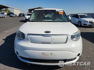 Piąte zdjęcie samochodu w środku: 2015 KIA SOUL EV BASE VIN:KNDJP3AE4F7002040 - miniatura