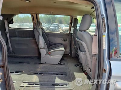 Zdjęcie 11 z 13 samochodu: 2005 CHRYSLER TOWN & COUNTRY VIN:1C4GP45R05B352595 - miniatura