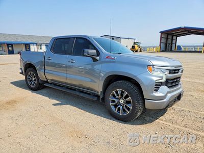Czwarte zdjęcie samochodu z boku: 2023 CHEVROLET SILVERADO K1500 RST VIN:2GCUDEED9P1117850 - miniatura