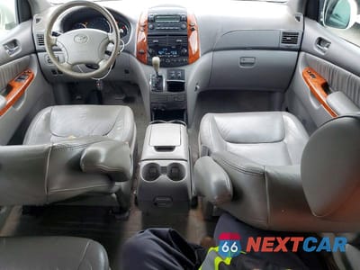 Zdjęcie 8 z 13 samochodu: 2010 TOYOTA SIENNA XLE VIN:5TDYK4CC5AS303560 - miniatura