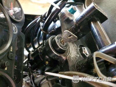 Zdjęcie 8 z 9 samochodu: 2003 YAMAHA FZS10 VIN:JYARN07E23A007889 - miniatura