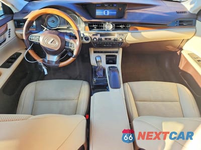Zdjęcie 8 z 12 samochodu: 2016 LEXUS ES 300H VIN:JTHBW1GG7G2102313 - miniatura