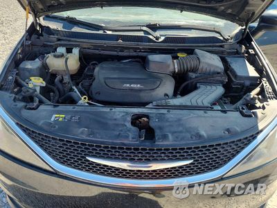 Zdjęcie 12 z 13 samochodu: 2017 CHRYSLER PACIFICA TOURING VIN:2C4RC1DG8HR634072 - miniatura