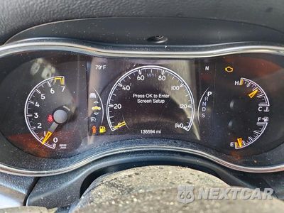Zdjęcie 9 z 13 samochodu: 2015 JEEP GRAND CHEROKEE LIMITED VIN:1C4RJFBG5FC207041 - miniatura