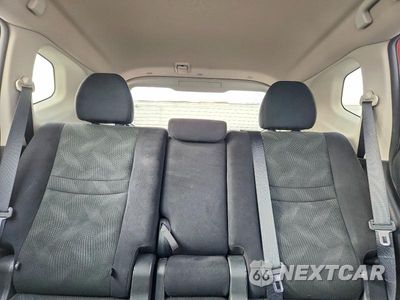 Zdjęcie 10 z 13 samochodu: 2015 NISSAN ROGUE SV VIN:5N1AT2MT7FC904295 - miniatura
