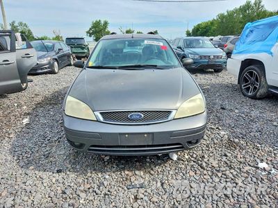 Piąte zdjęcie samochodu w środku: 2005 FORD FOCUS ZXW VIN:1FAHP36N95W103494 - miniatura