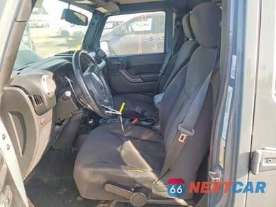 Zdjęcie 7 z 12 samochodu: 2014 JEEP WRANGLER UNLIMITED SPORT VIN:1C4BJWDGXEL176916 - miniatura