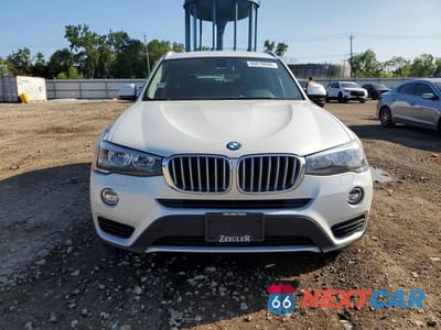 Piąte zdjęcie samochodu w środku: 2017 BMW X3 XDRIVE28I VIN:5UXWX9C30H0W75213 - miniatura