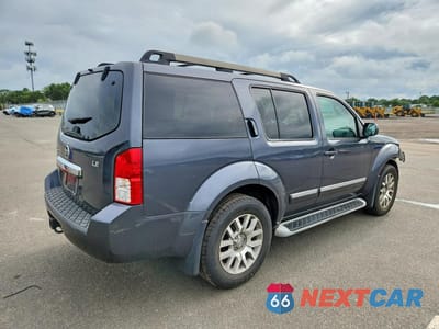 Trzecie zdjęcie samochodu z tyłu: 2011 NISSAN PATHFINDER S VIN:5N1AR1NB1BC611436 - miniatura